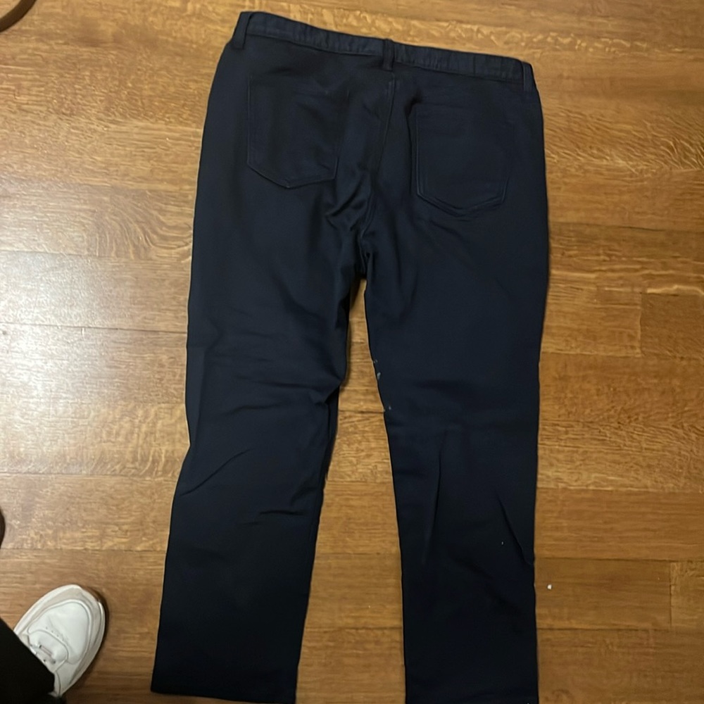 Men’s navy jeans